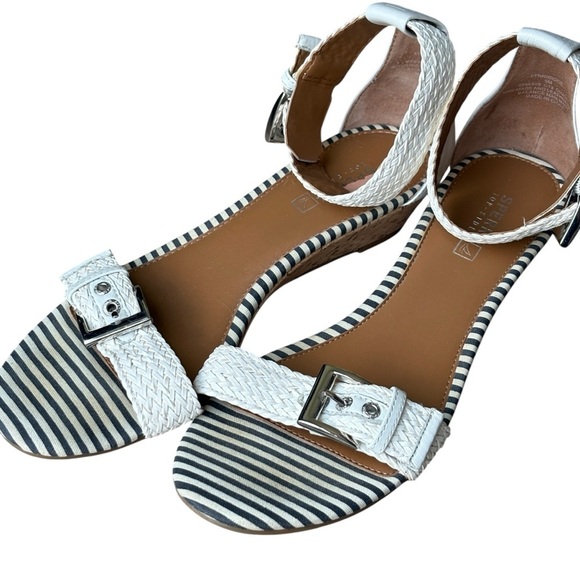 Sperry Top Sider Lynnbrook Low Wedge Sandals Size 9 Blue White Stripe Low Wedge - Picture 12 of 13